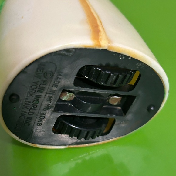 Vintage Snowman Christmas Rolling Push Toy on Wheels by Fun World Inc. - Picture 6 of 9